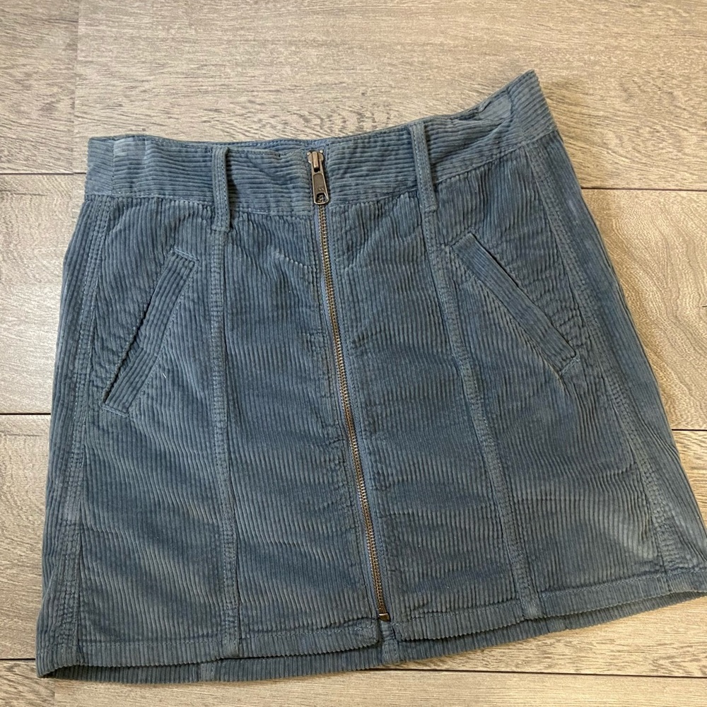 american eagle skirt